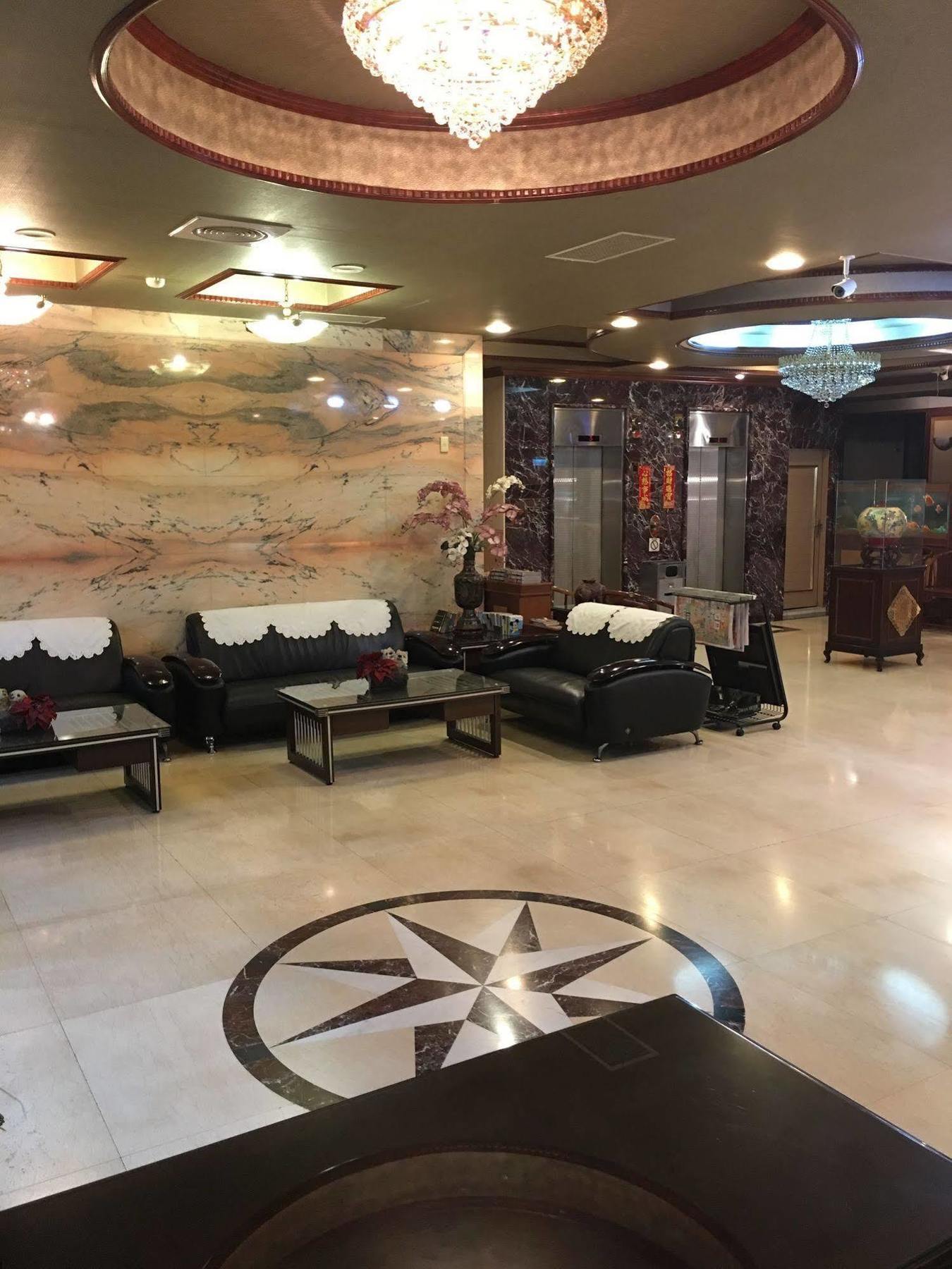 Sunrise Hotel Ταϊνάν Εξωτερικό φωτογραφία