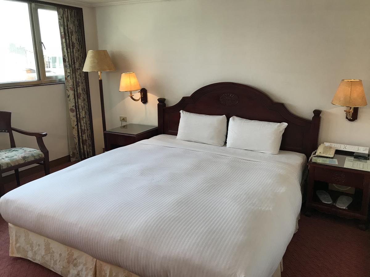 Sunrise Hotel Ταϊνάν Εξωτερικό φωτογραφία