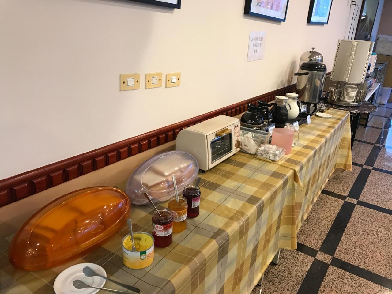 Sunrise Hotel Ταϊνάν Εξωτερικό φωτογραφία