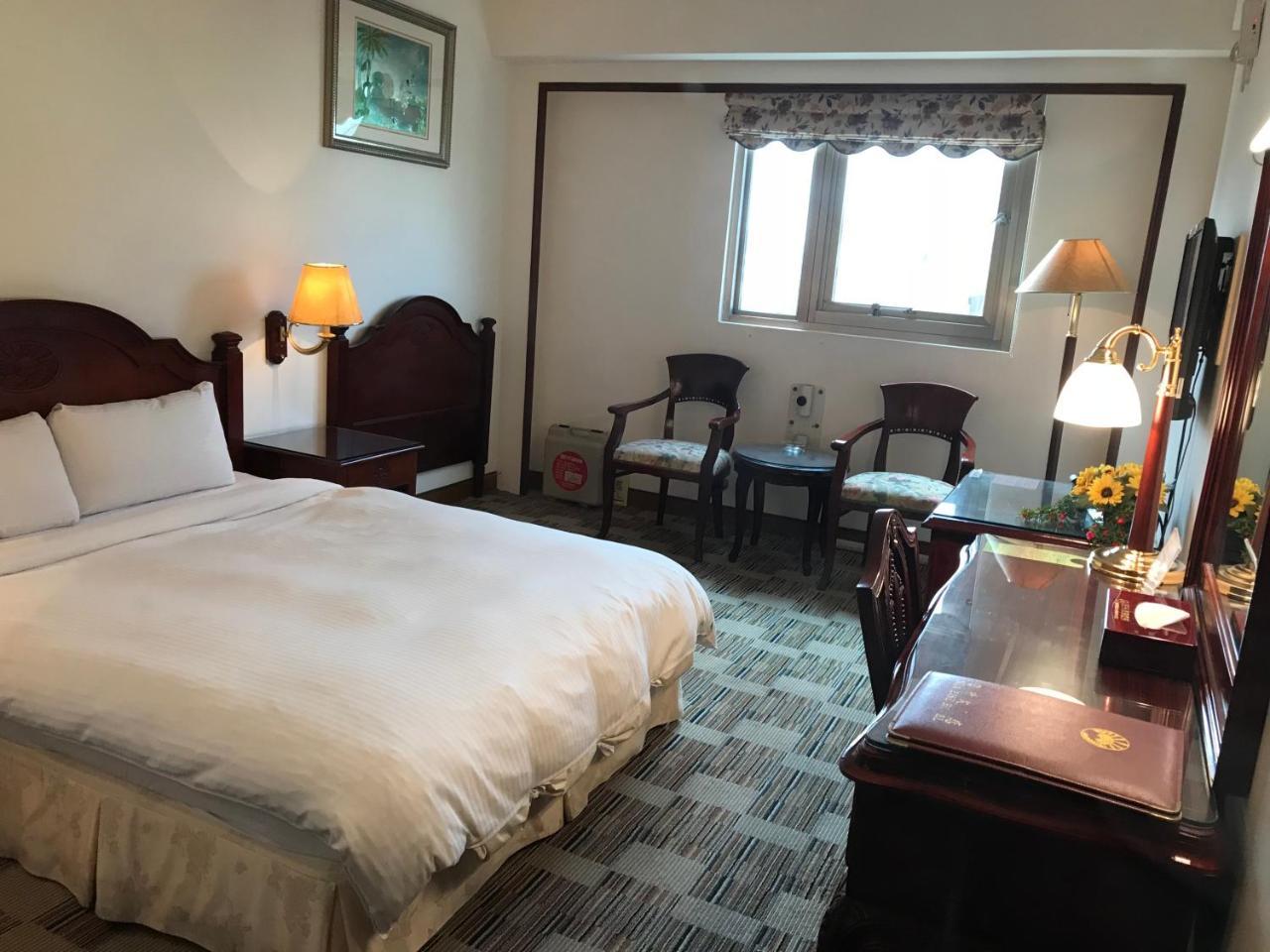 Sunrise Hotel Ταϊνάν Εξωτερικό φωτογραφία